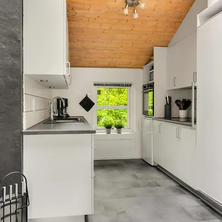 4 Bedroom Lovely In Сasa de vacaciones *